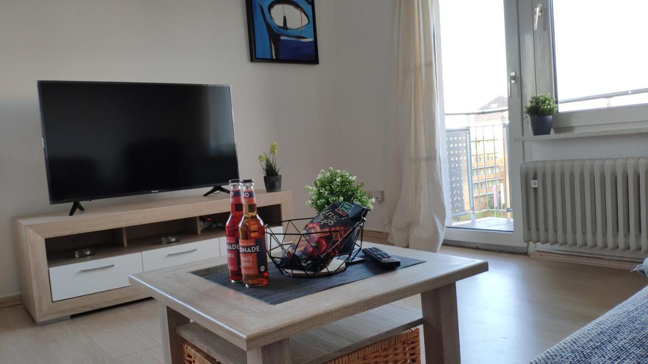 Zen Apartments - Geraumig Fur 4 - Zentral - Balkon - Netflix Karlsruhe Exterior photo